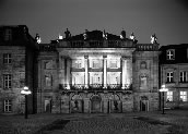 Markgräfliches Opernhaus Bayreuth am Abend. Foto: Bayerische Schlösserverwaltung. www.schloesser.bayern.de